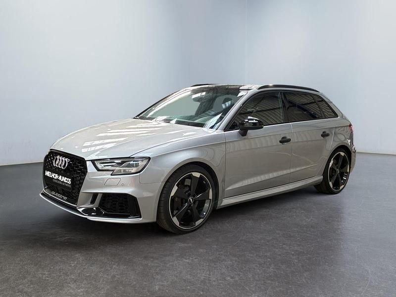Cinzento Usado 2019 Audi RS3 Sedan | € 59.900 - Imagem 1/4
