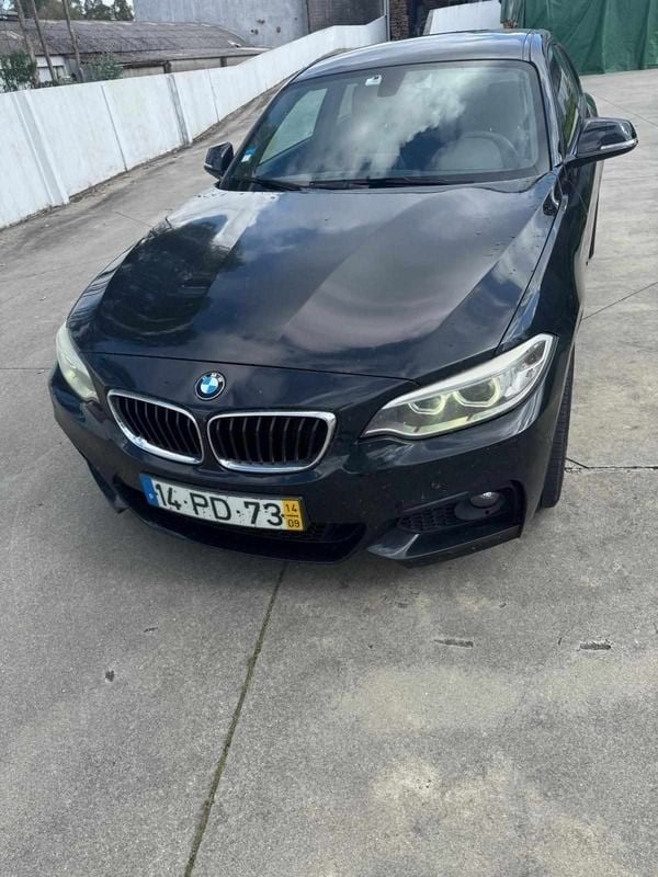 Preto Usado 2014 BMW 218 Coupé | € 20.000 - Imagem 1/4