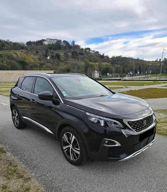 Usado Peugeot 3008 130 HP (95 kW) 2018 Preto SUV