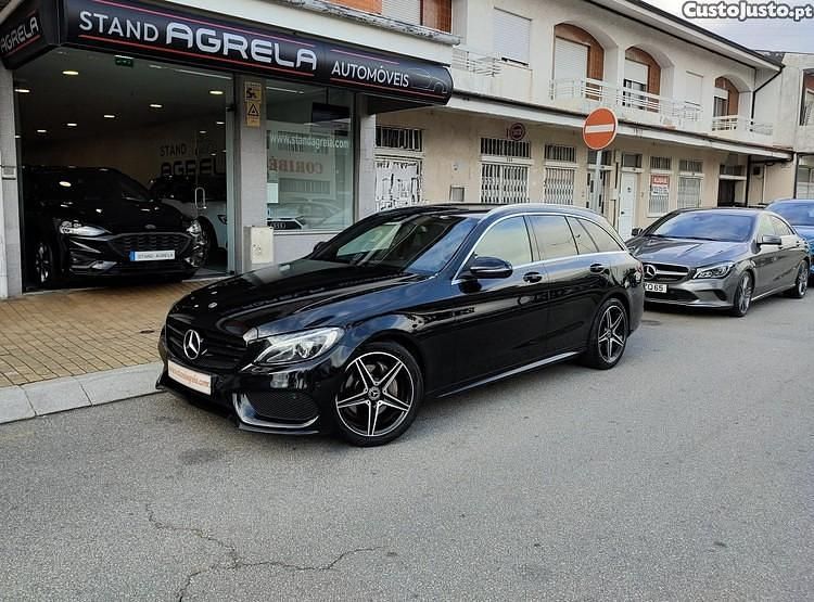 Usado Mercedes C200 AMG line 136 HP (100 kW) 2018 Preto Carrinha