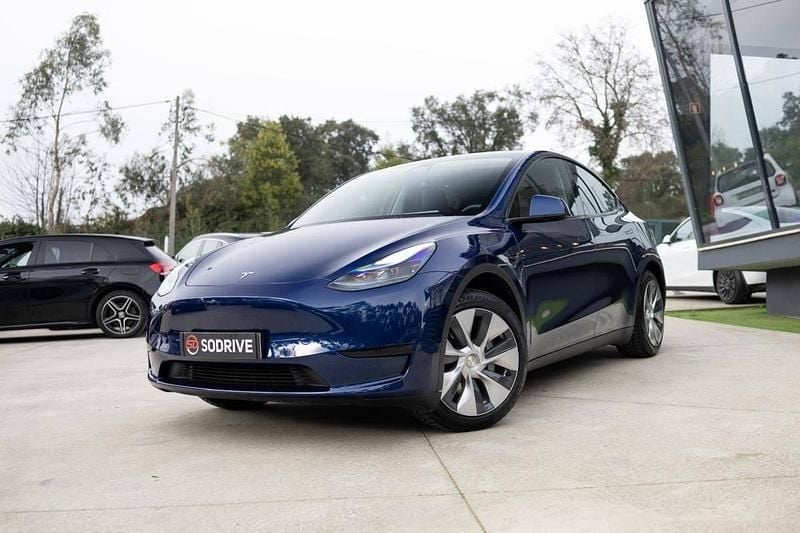 Usado Tesla Model Y 175 kW (238 HP) 2020 Azul SUV