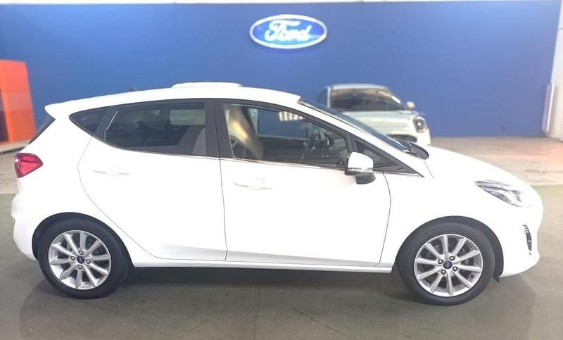 Branco Usado 2019 Ford Fiesta Citadino | € 13.900 (Bom preço) - Imagem 1/4