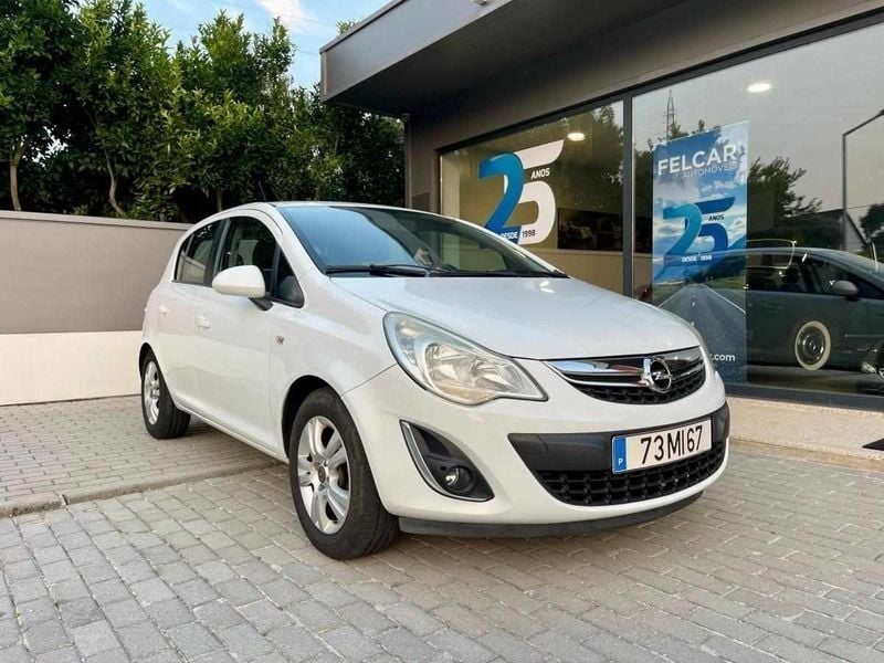 Branco Usado 2011 Opel Corsa Citadino | € 7.250 (Preço elevado) - Imagem 1/4
