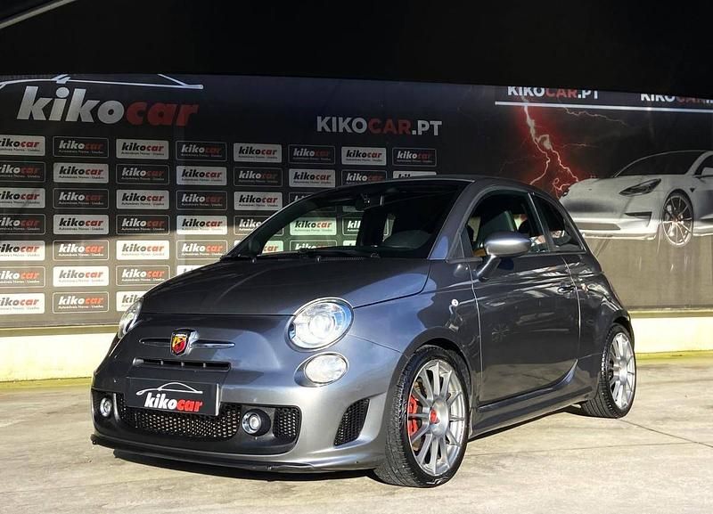 Usado Abarth 500 135 HP (99 kW) 2012 Cinzento