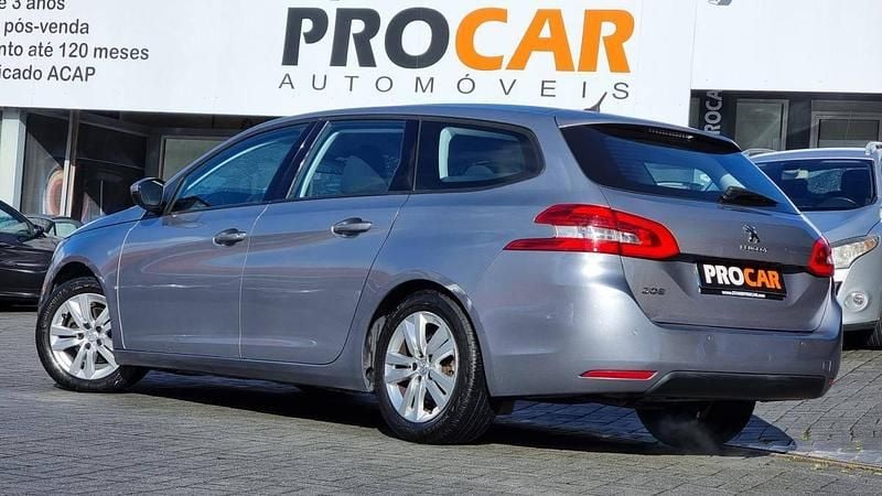 Usado Peugeot 308 SW 102 HP (75 kW) 2018 Cinzento Carrinha