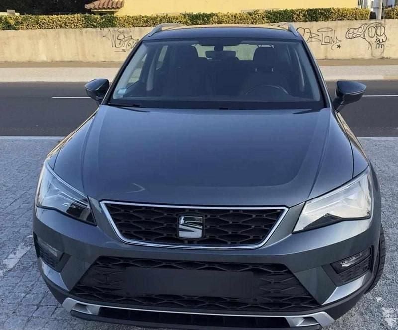 Cinzento Usado 2018 Seat Ateca SUV | € 17.780 (Bom preço) - Imagem 1/4