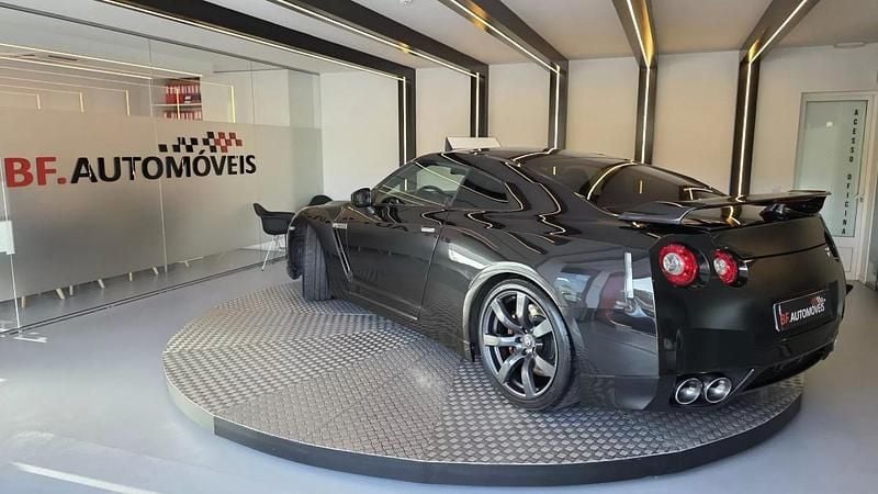 Usado Nissan GT-R Black Edition 550 HP (404 kW) 2009 Preto Coupé