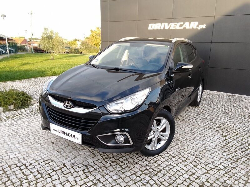 Preto Usado 2011 Hyundai ix35 Comfort SUV | € 11.980 - Imagem 1/4