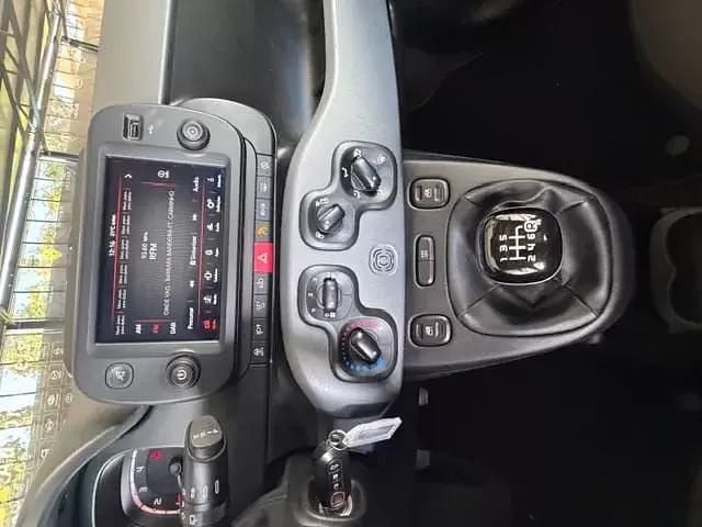 Usado Fiat Panda City Life 69 HP (50 kW) 2022 Cinzento Citadino