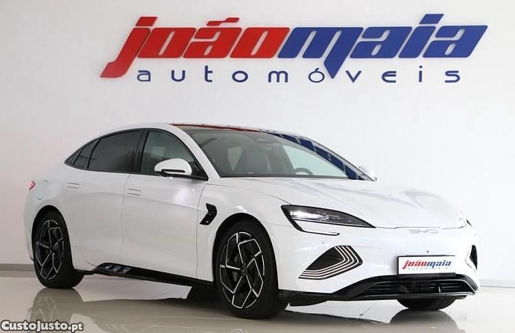 Branco Usado 2024 BYD Seal Sedan | € 49.800 (Preço elevado) - Imagem 1/1