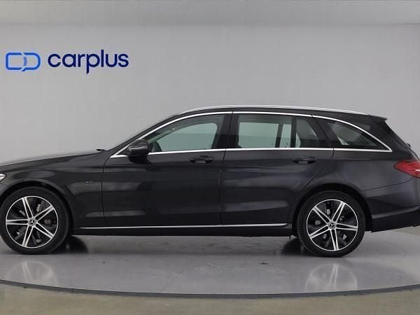 Usado Mercedes C300 Avantgarde 306 HP (225 kW) 2020 Preto Carrinha