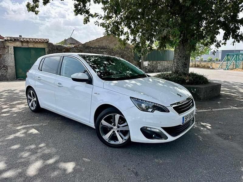Branco Usado 2016 Peugeot 308 GT-line | € 12.990 (Preço justo) - Imagem 1/4