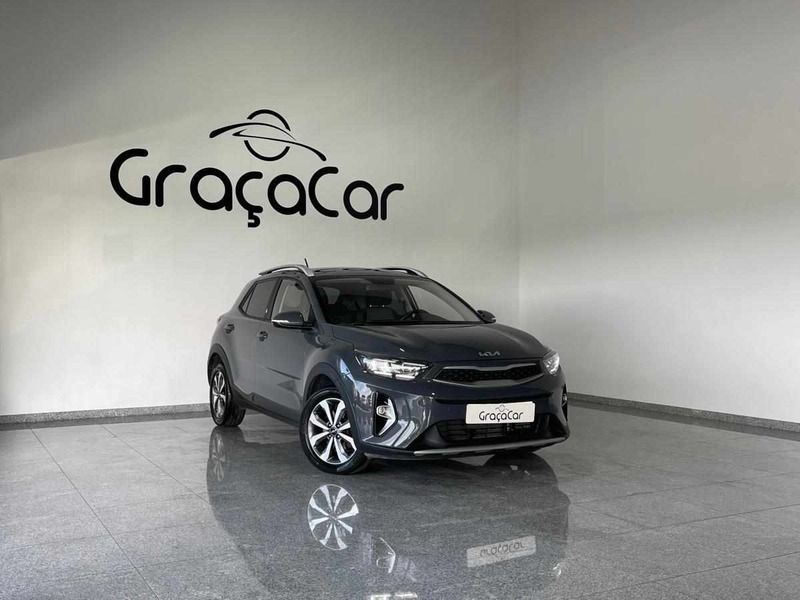 Cinza Usado 2021 Kia Stonic SUV | € 19.900 (Caro) - Imagem 1/4