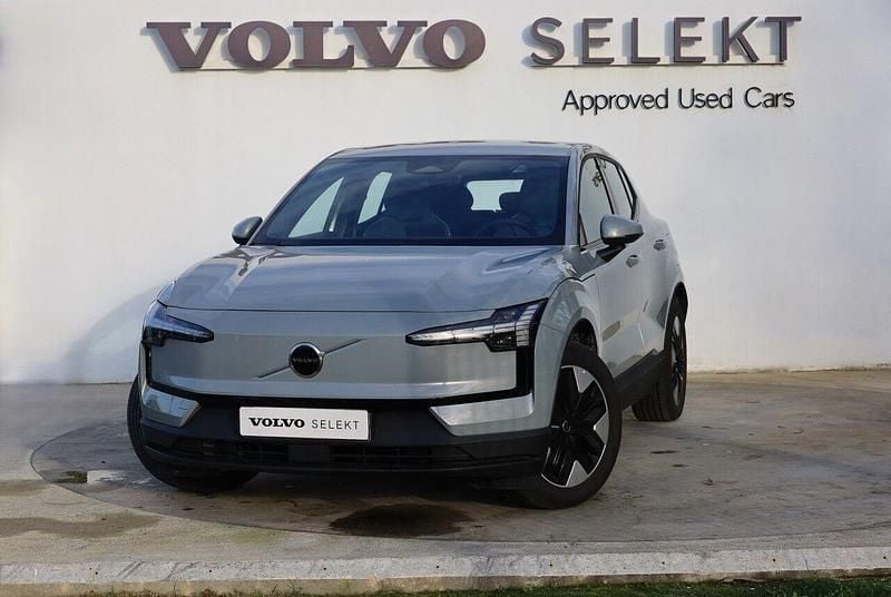 Cinzento Usado 2025 Volvo EX30 Core SUV | € 34.700 (Super Preço) - Imagem 1/4