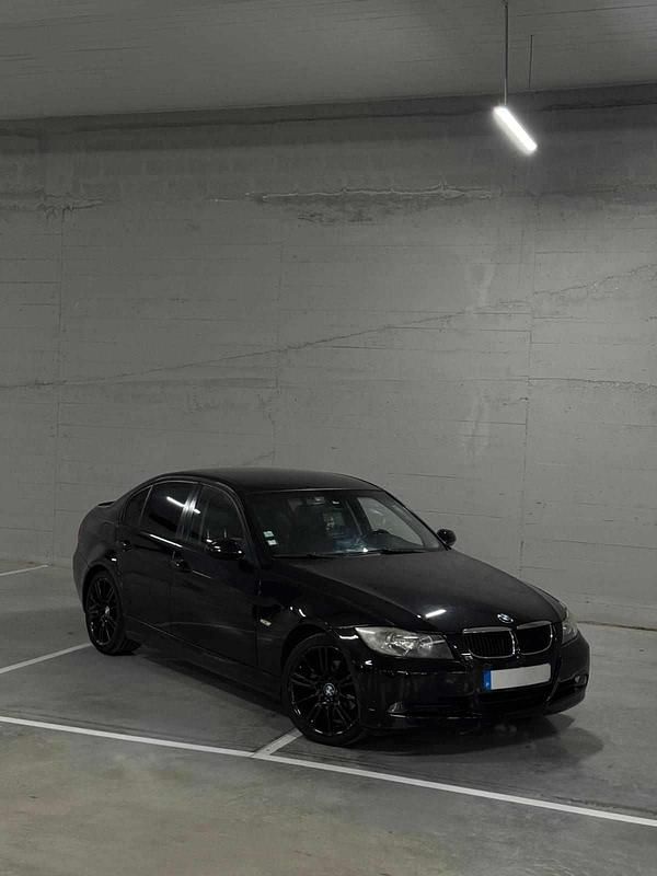 Usado BMW 320 163 HP (119 kW) 2005 Preto Sedan