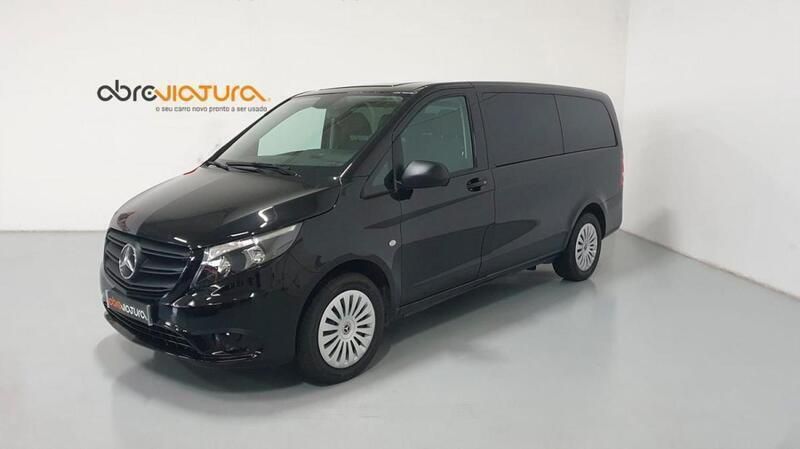Preto Usado 2022 Mercedes Vito Monovolume | € 46.500 (Caro) - Imagem 1/4