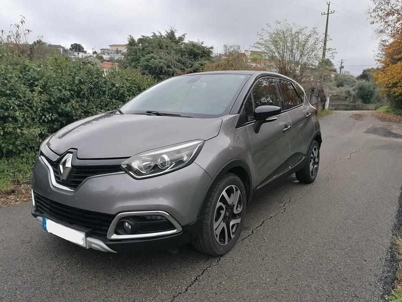 Usado Renault Captur 90 HP (66 kW) 2016 Cinzento SUV