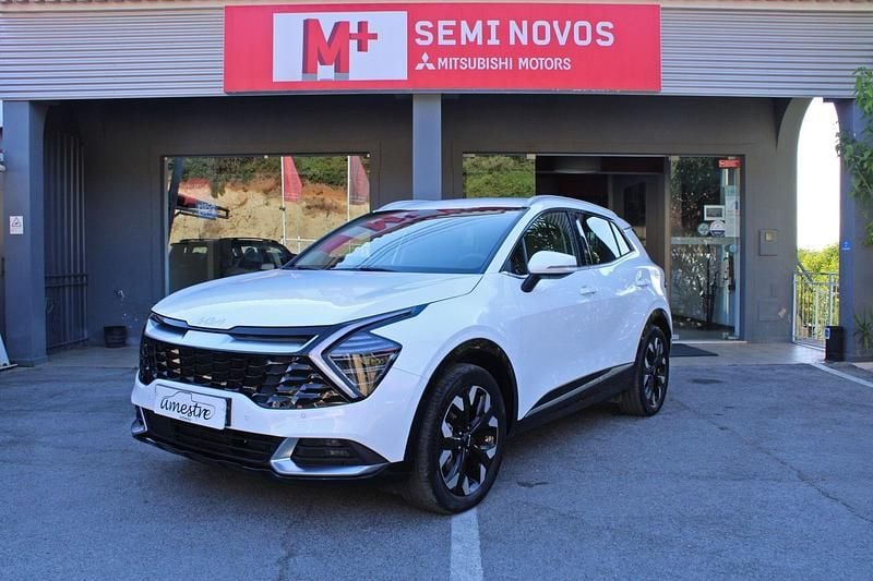 Branco Usado 2024 Kia Sportage SUV | € 38.500 (Preço justo) - Imagem 1/4