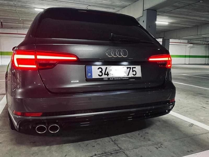 Usado Audi A4 190 HP (139 kW) 2016 Cinzento Carrinha