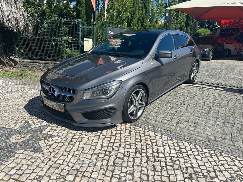 Cinza Usado 2015 Mercedes CLA200 AMG line Carrinha | € 23.950 - Imagem 1/4