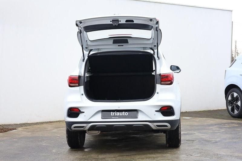 Usado MG ZS Luxury 111 HP (81 kW) 2025 Branco SUV