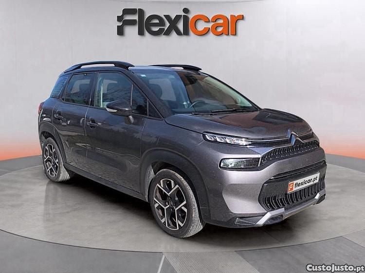 Cinza Usado 2022 Citroën C3 Shine Monovolume | € 17.490 (Preço justo) - Imagem 1/1