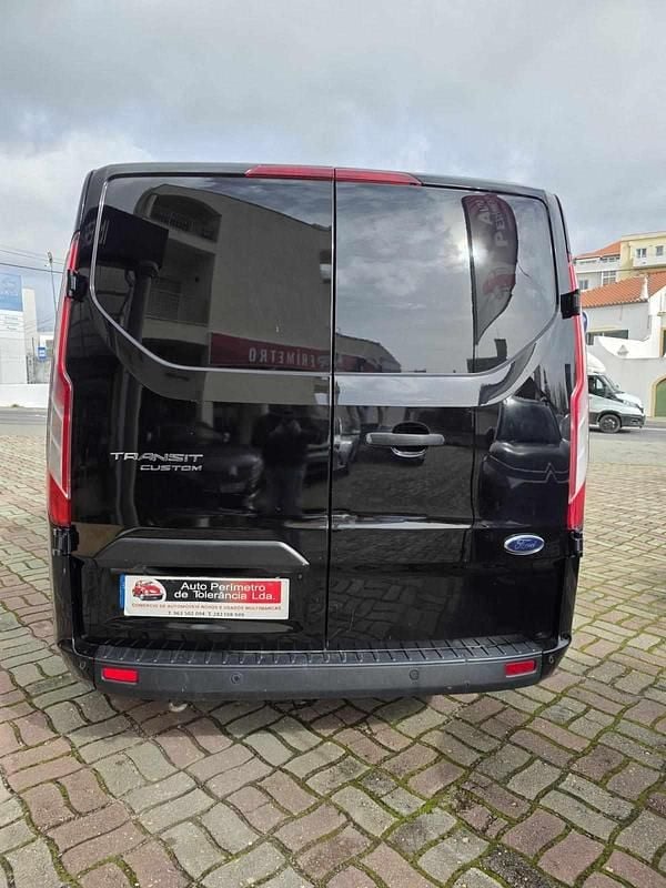 Usado Ford Transit Custom 130 HP (95 kW) 2022 Preto