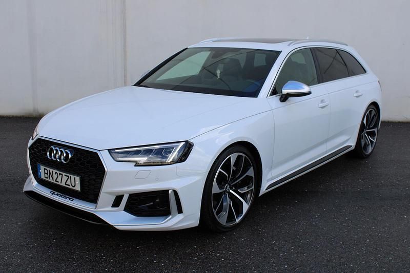 Branco Usado 2018 Audi A4 Design Carrinha | € 74.900 - Imagem 1/4