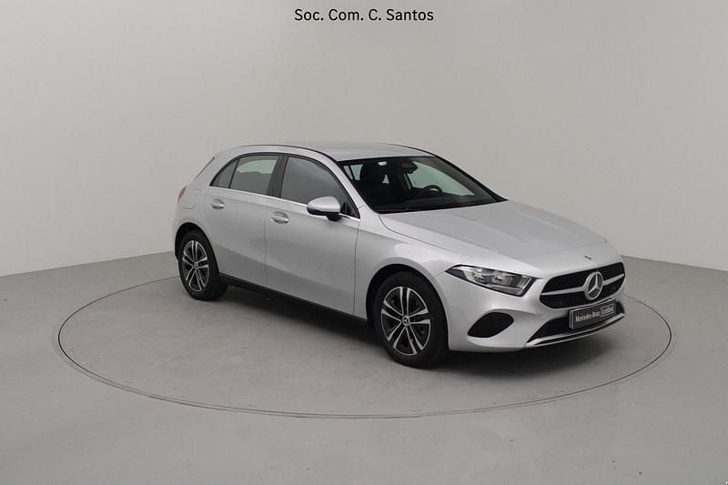 Cinza Usado 2024 Mercedes A250 Sedan | € 32.750 (Bom preço) - Imagem 1/4