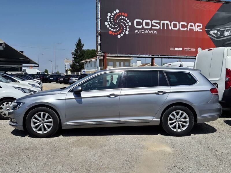 Cinza Usado 2019 VW Passat Business Carrinha | € 17.400 (Preço justo) - Imagem 1/4