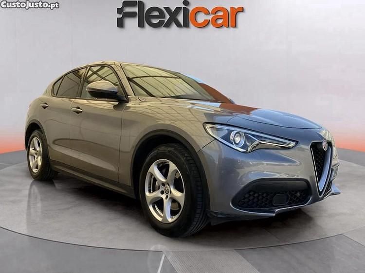 Cinza Usado 2019 Alfa Romeo Stelvio Super SUV | € 26.990 (Preço justo) - Imagem 1/1