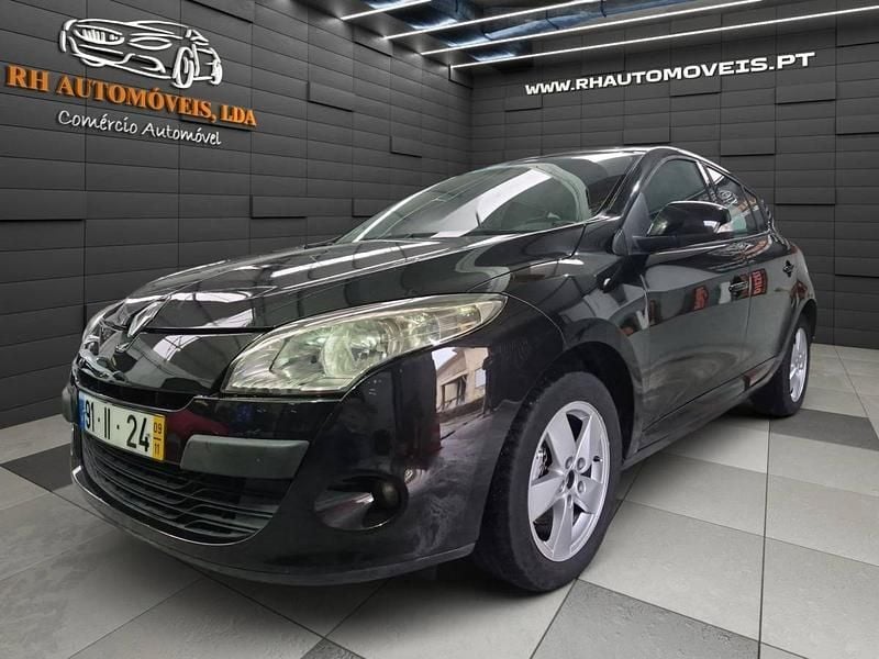 Usado Renault Mégane III 90 HP (66 kW) 2009 Preto