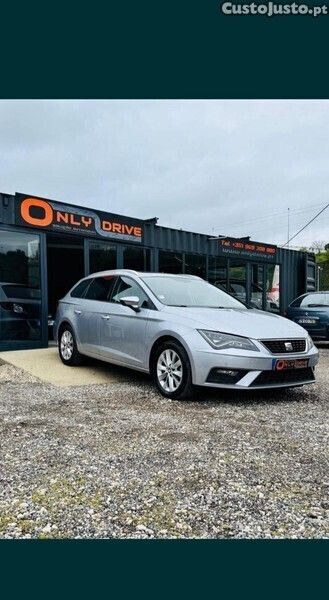 Cinza Usado 2019 Seat Leon ST Carrinha | € 13.998 (Preço justo) - Imagem 1/1