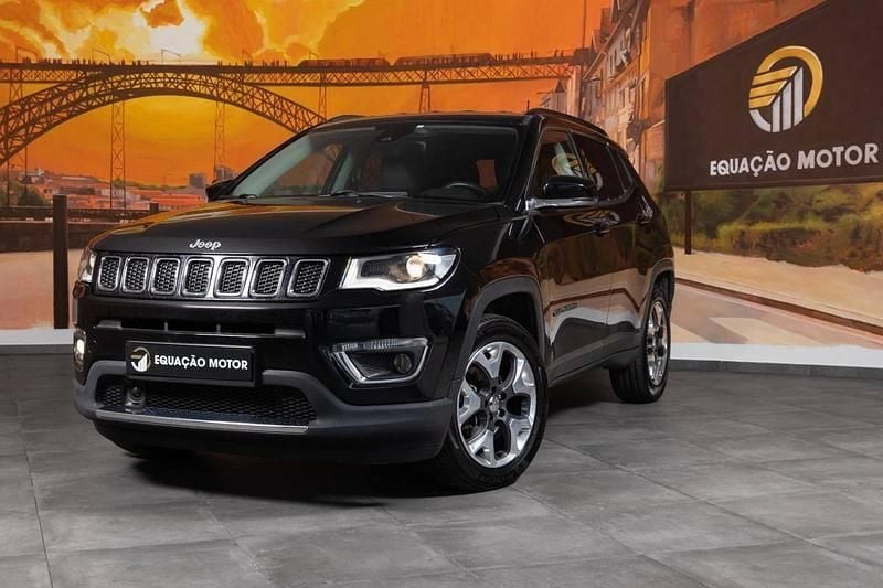 Preto Usado 2018 Jeep Compass Limited SUV | € 14.900 - Imagem 1/4