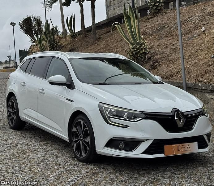 Branco Usado 2019 Renault Mégane GrandTour LIMITED Carrinha | € 14.450 (Preço justo) - Imagem 1/1