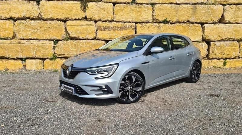 Cinza Usado 2021 Renault Mégane IV Intens Citadino | € 21.000 (Preço justo) - Imagem 1/4