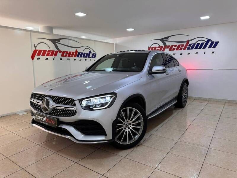 Branco Usado 2019 Mercedes GLC300 SUV | € 54.490 (Preço justo) - Imagem 1/4