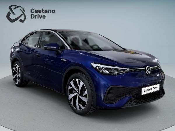 Azul Usado 2024 VW ID.5 Pro Performance SUV | € 46.990 - Imagem 1/4