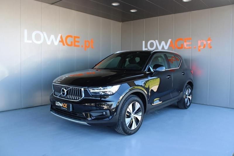 Preto Usado 2021 Volvo XC40 SUV | € 30.900 (Bom preço) - Imagem 1/4