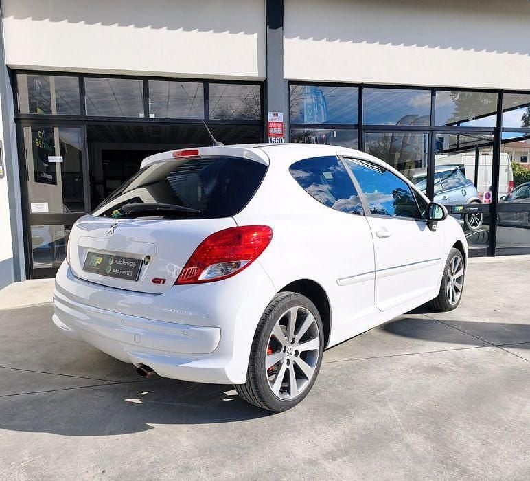 Usado Peugeot 207 GTi 156 HP (114 kW) 2010
