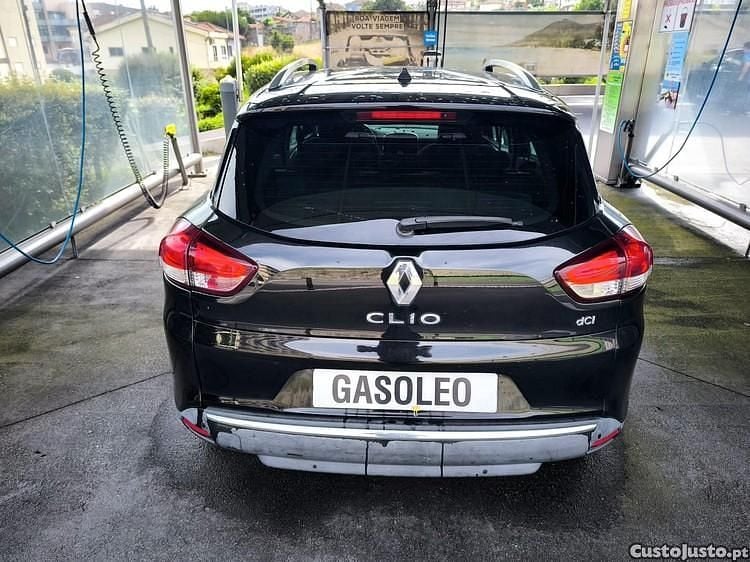 Preto Usado 2014 Renault Clio IV | € 7.900 (Preço justo) - Imagem 1/1