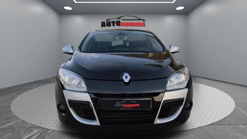 Usado Renault Mégane III 110 HP (80 kW) 2011 Preto Coupé