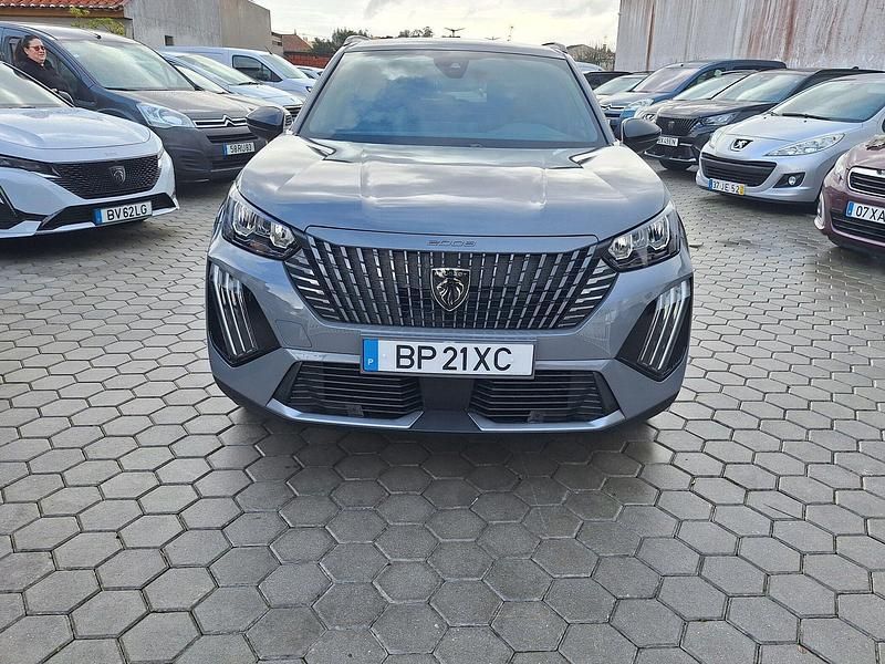 Usado Peugeot e-2008 Allure 114 kW (156 HP) 2024 Cinza SUV