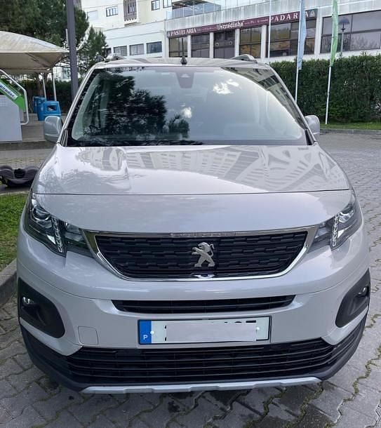 Usado Peugeot Rifter 102 HP (75 kW) 2019 Cinzento Monovolume