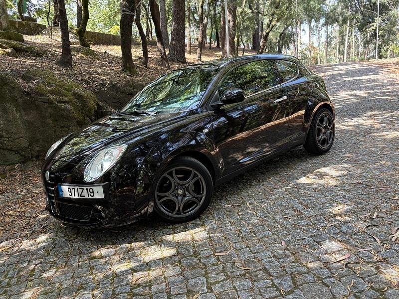 Preto Usado 2010 Alfa Romeo MiTo Distinctive Citadino | € 6.500 - Imagem 1/4