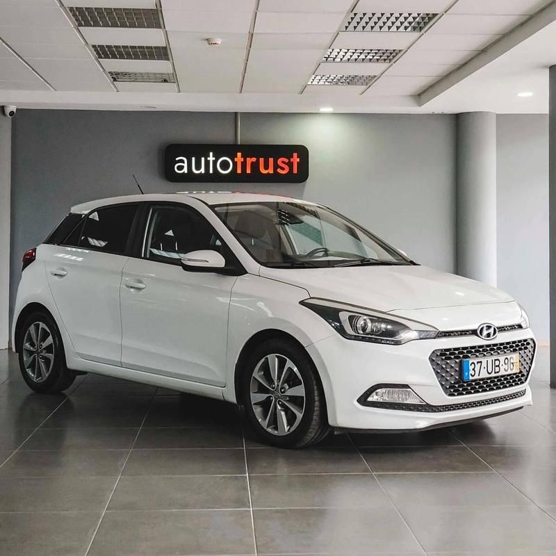 Branco Usado 2017 Hyundai i10 Citadino | € 11.900 - Imagem 1/3