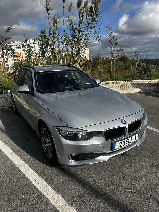Usado 2014 BMW 318 Sedan | € 12.250 (Super Preço) - Imagem 1/4