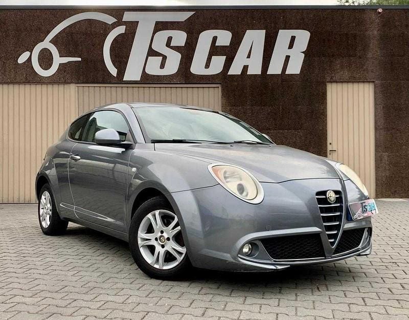 Cinzento Usado 2010 Alfa Romeo MiTo Citadino | € 4.990 (Bom preço) - Imagem 1/4