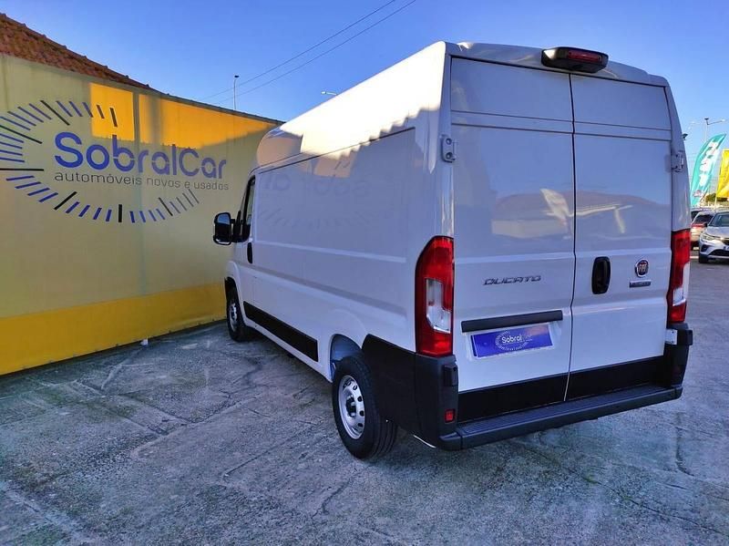 Usado Fiat Ducato 140 HP (102 kW) 2024 Branco Van