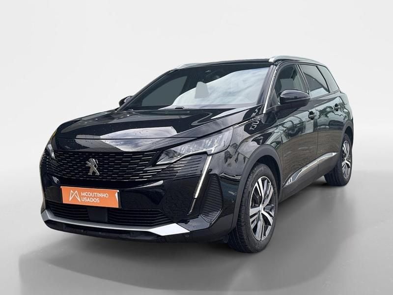 Preto Usado 2023 Peugeot 5008 Allure SUV | € 25.396 (Preço justo) - Imagem 1/4